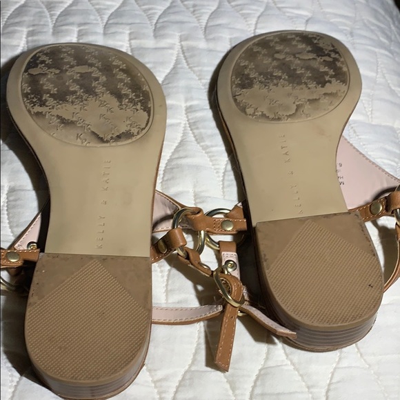 Bundle 3 $7 items for $15!!! - Picture 3 of 4